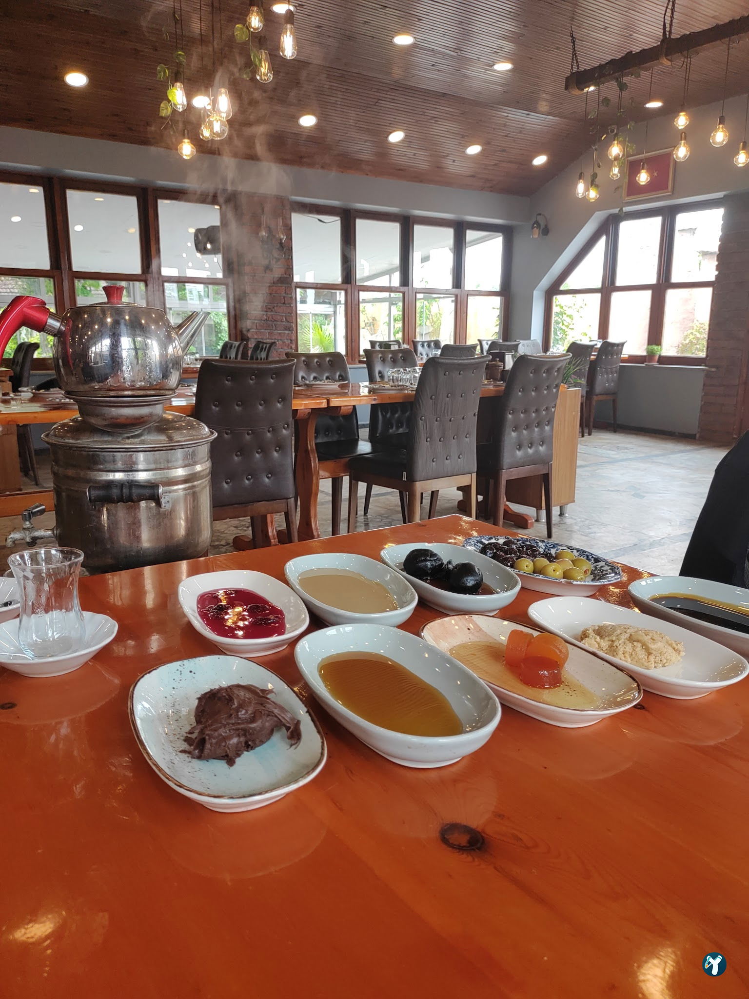 Etzade Eşsiz Anadolu Lezzetleri - Testi Kebabı, Dana Lokum - Kahvaltı