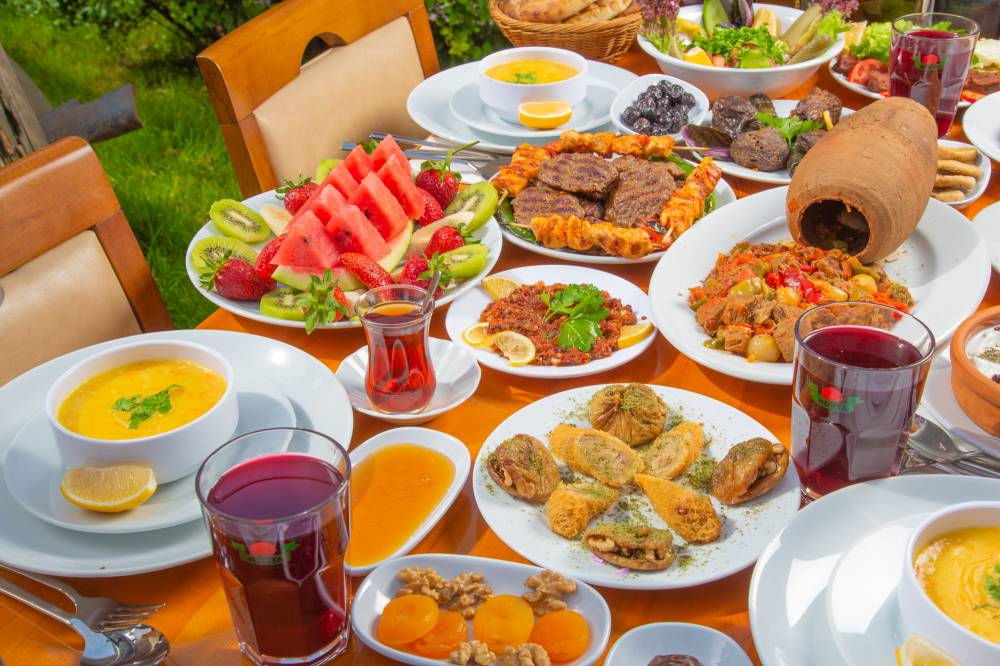 Etzade Eşsiz Anadolu Lezzetleri - Testi Kebabı, Dana Lokum - Kahvaltı