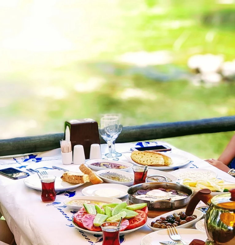 Cennet Restaurant - Azmak Başı Akyaka