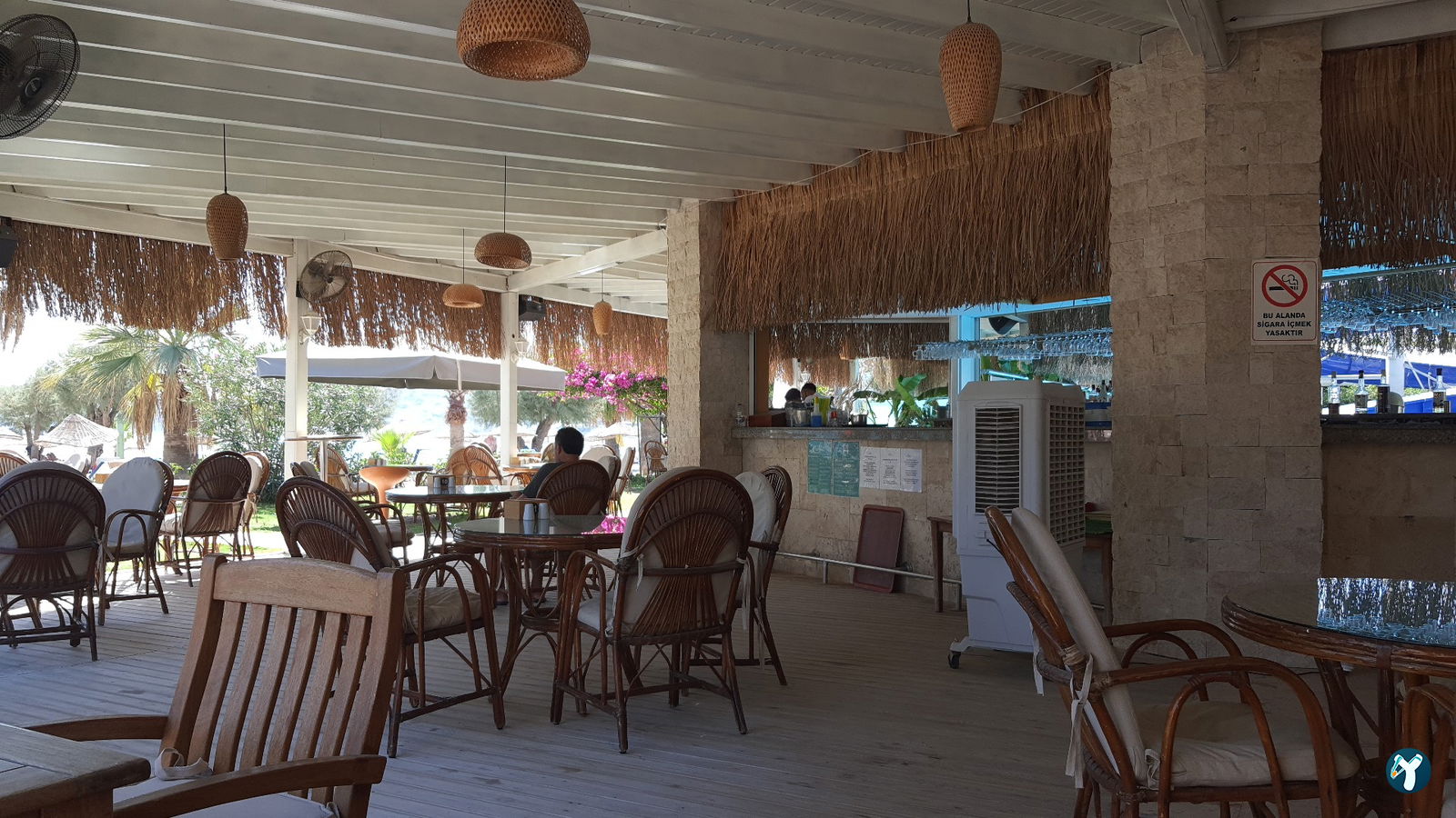 Carpe Diem Lounge & Restaurant