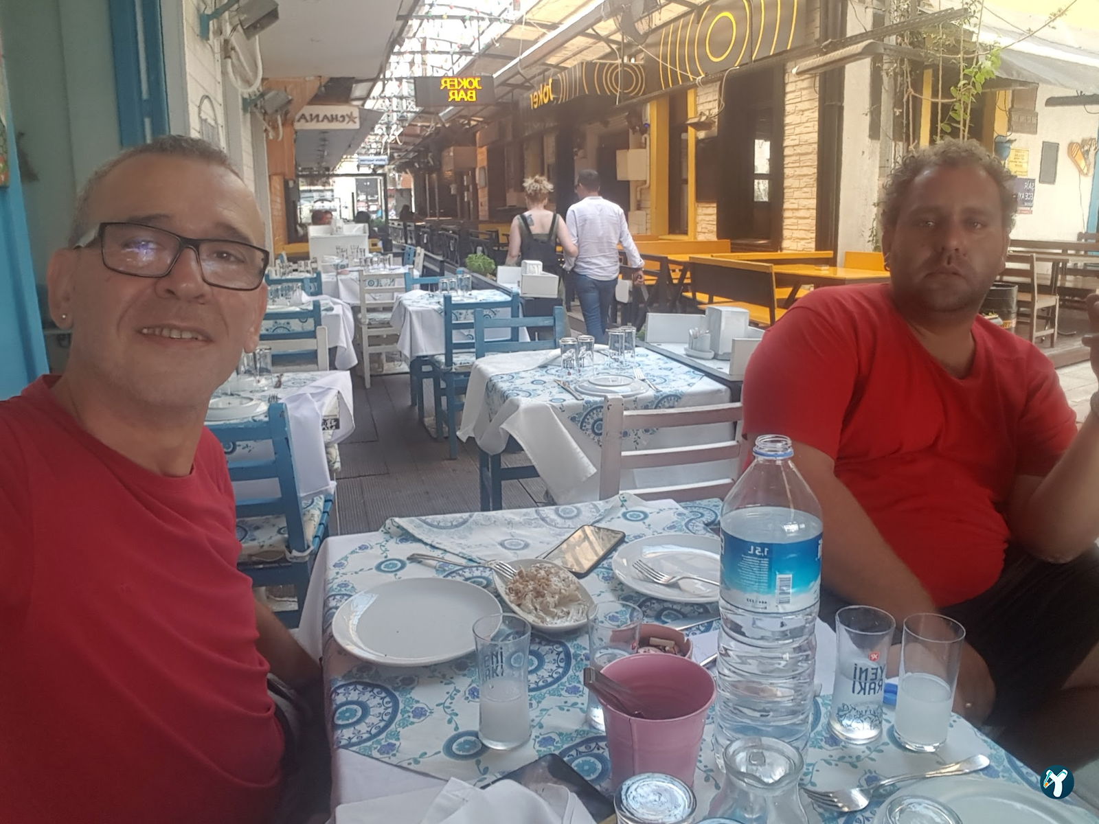Aynalı Meyhane