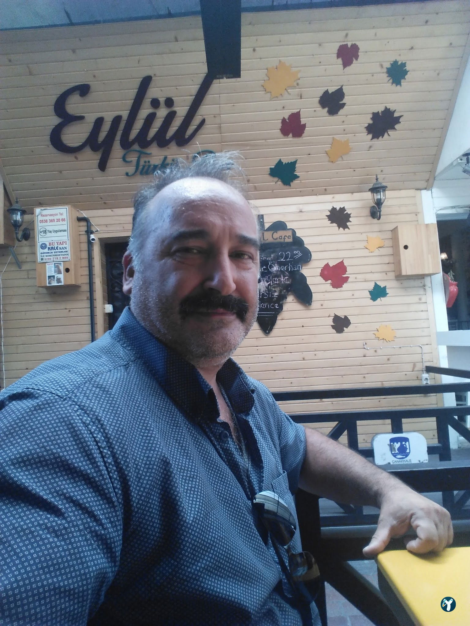 Aynalı Meyhane
