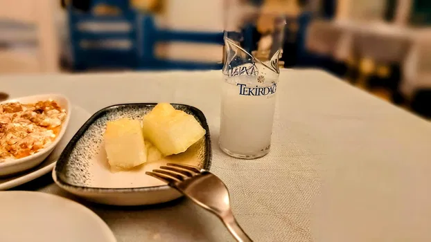 Aynalı Meyhane resimleri