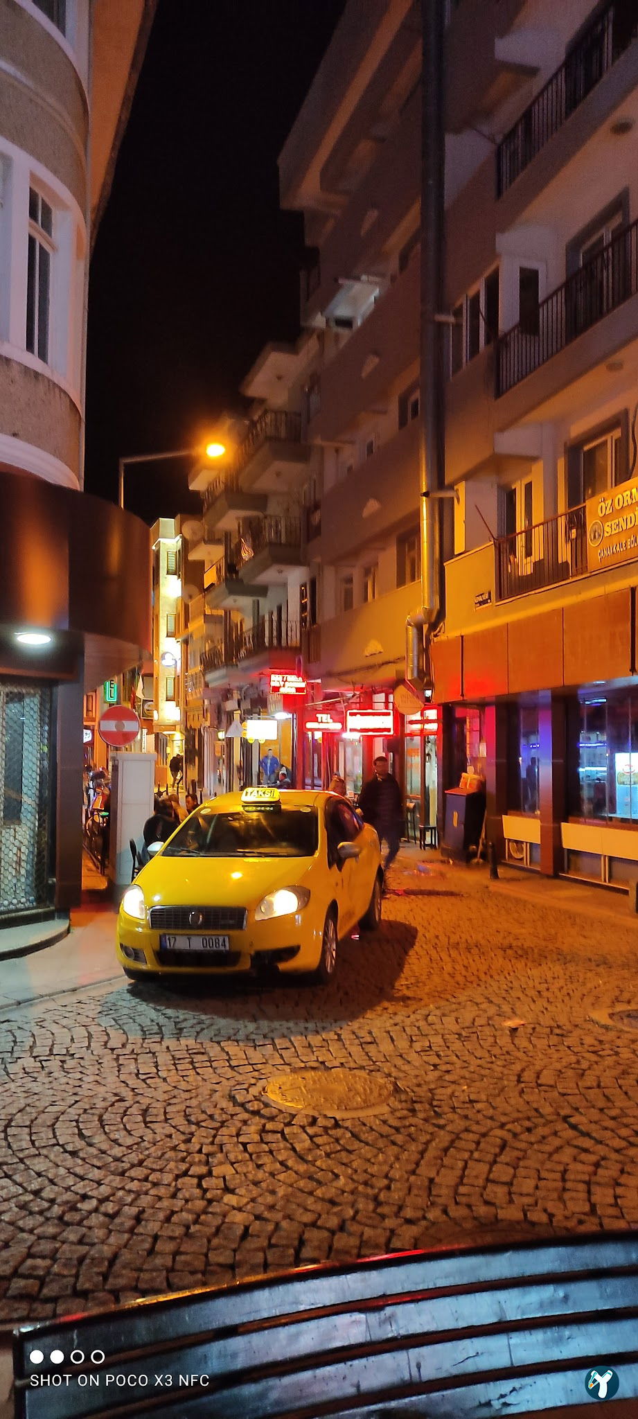 Aynalı Meyhane