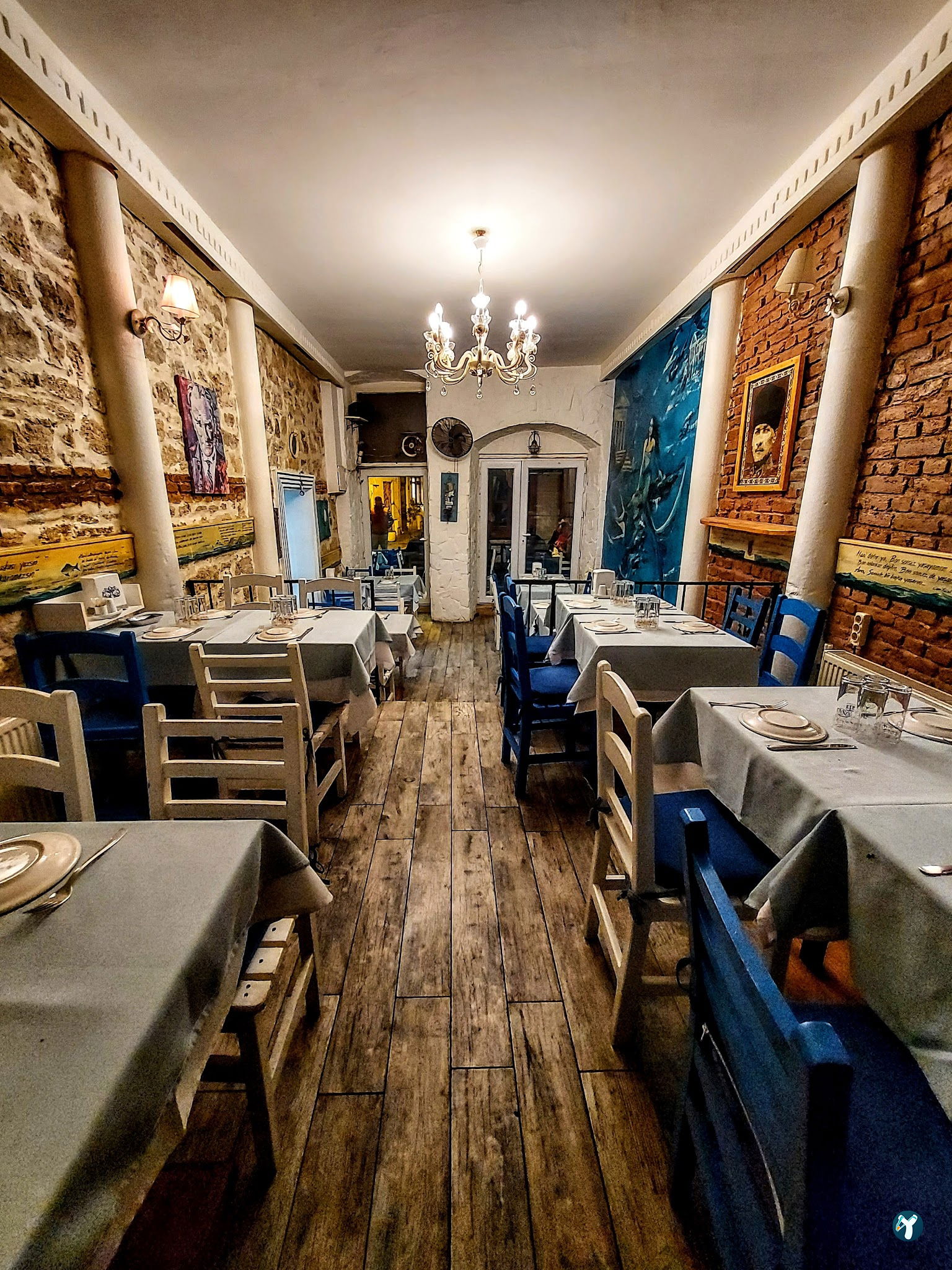 Aynalı Meyhane