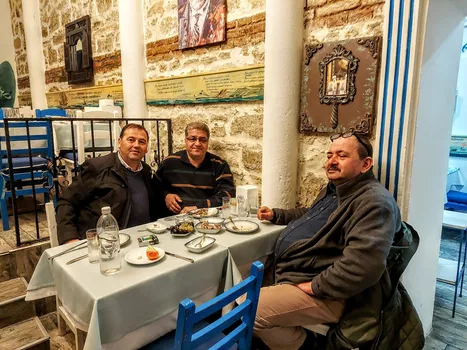 Aynalı Meyhane resimleri Aynalı Meyhane resimleri