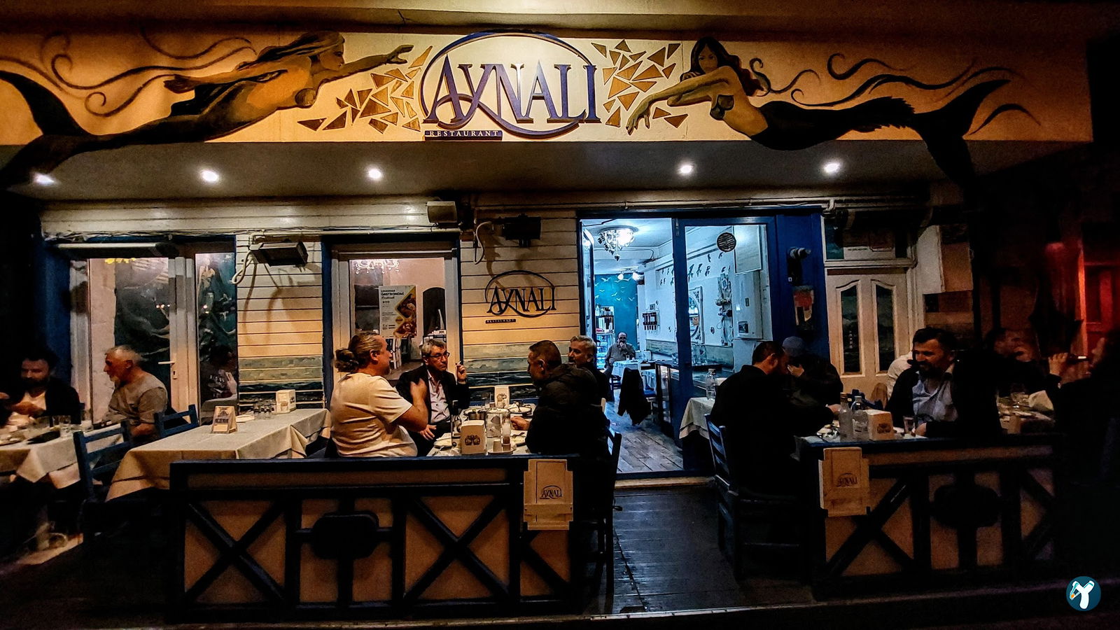Aynalı Meyhane