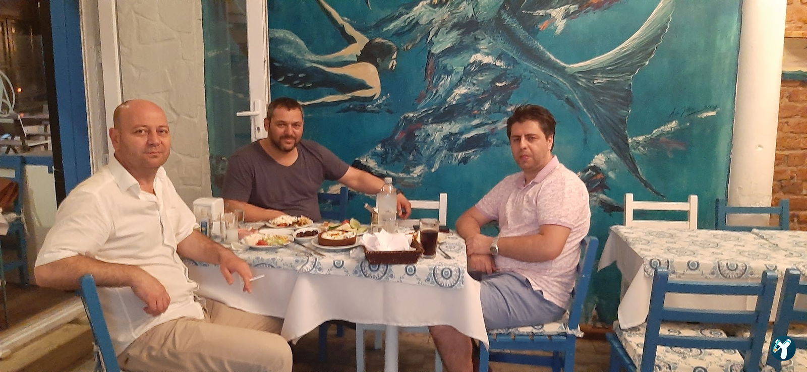 Aynalı Meyhane