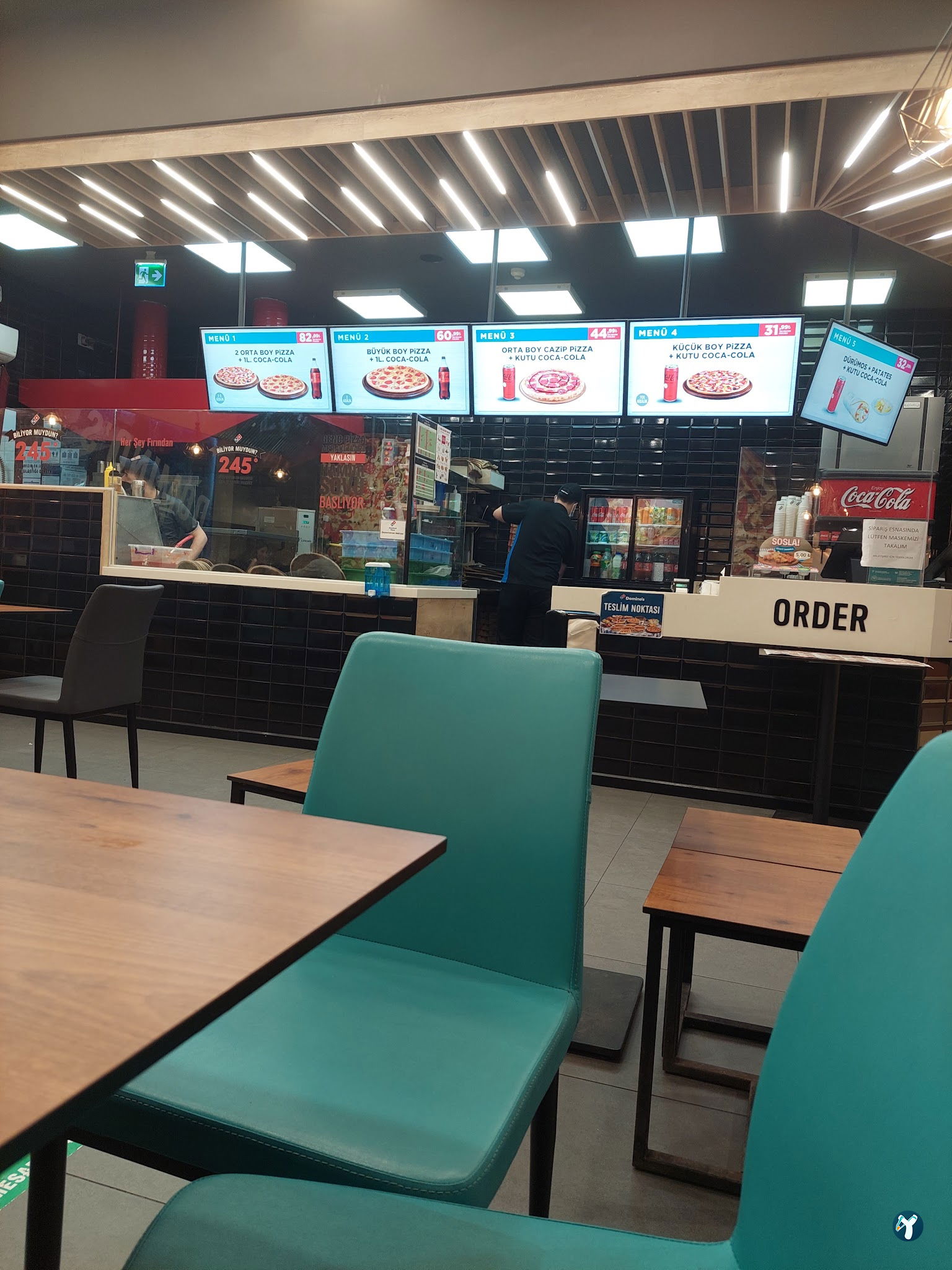 Domino'S Pizza