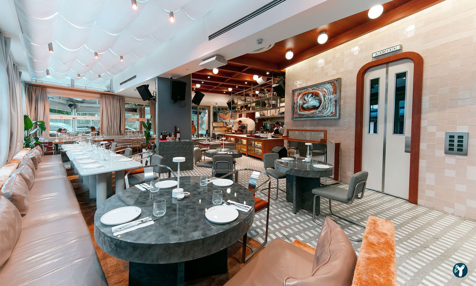 Pally - Restoran & Kokteyl Bar