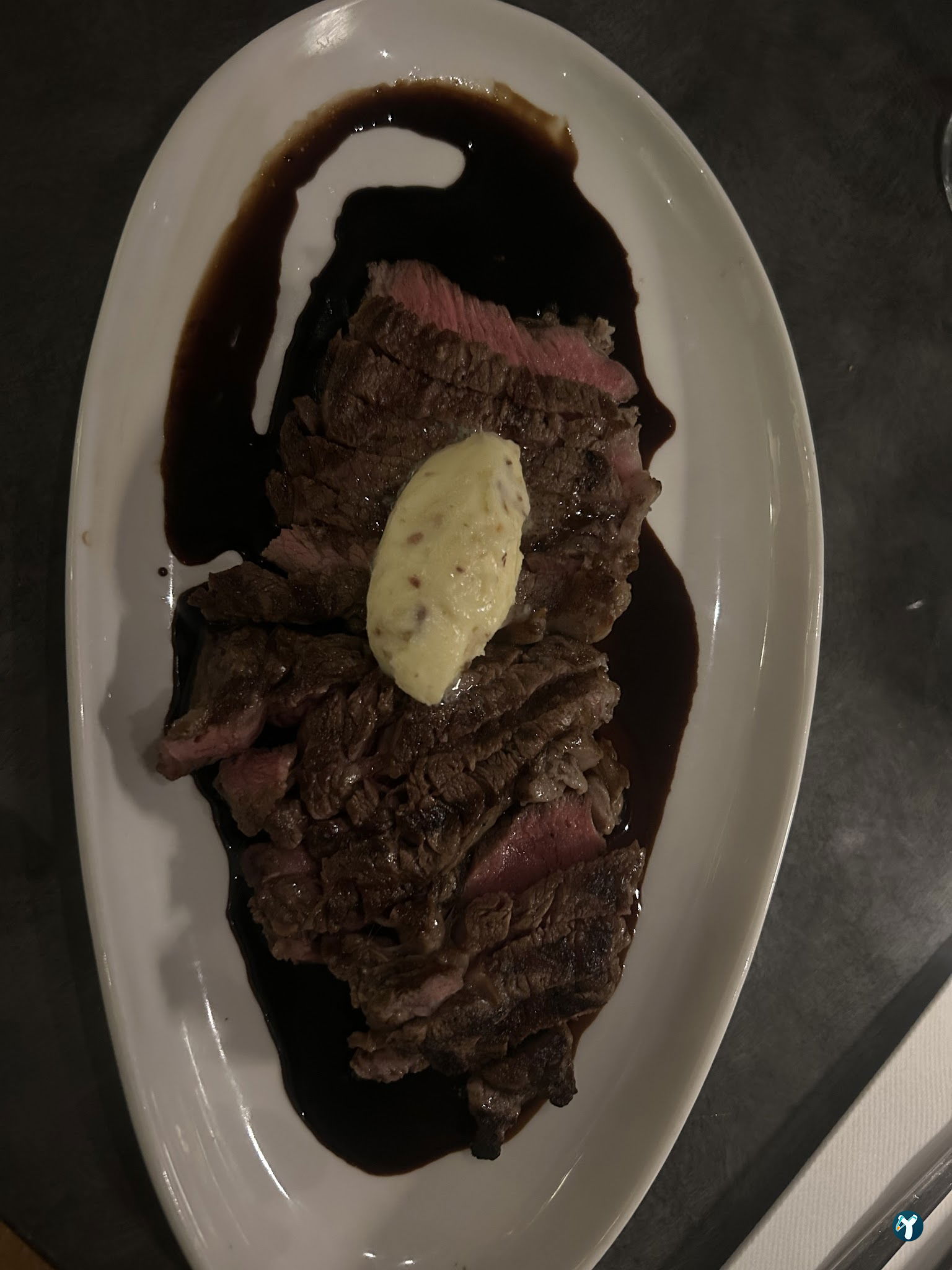 Pally - Restoran & Kokteyl Bar