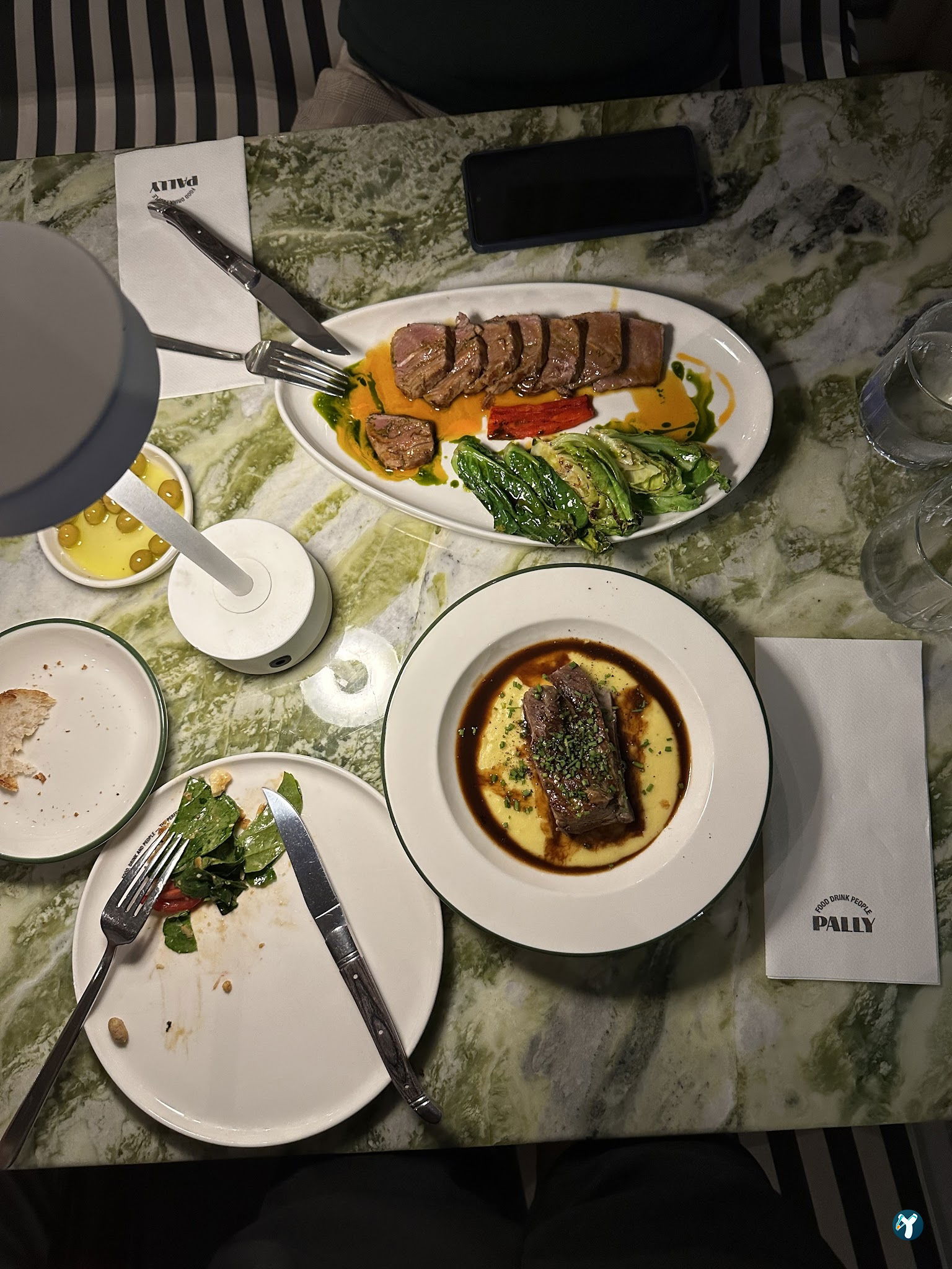 Pally - Restoran & Kokteyl Bar