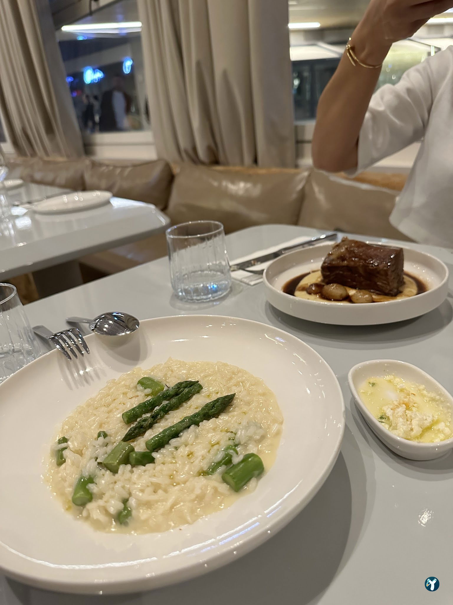 Pally - Restoran & Kokteyl Bar