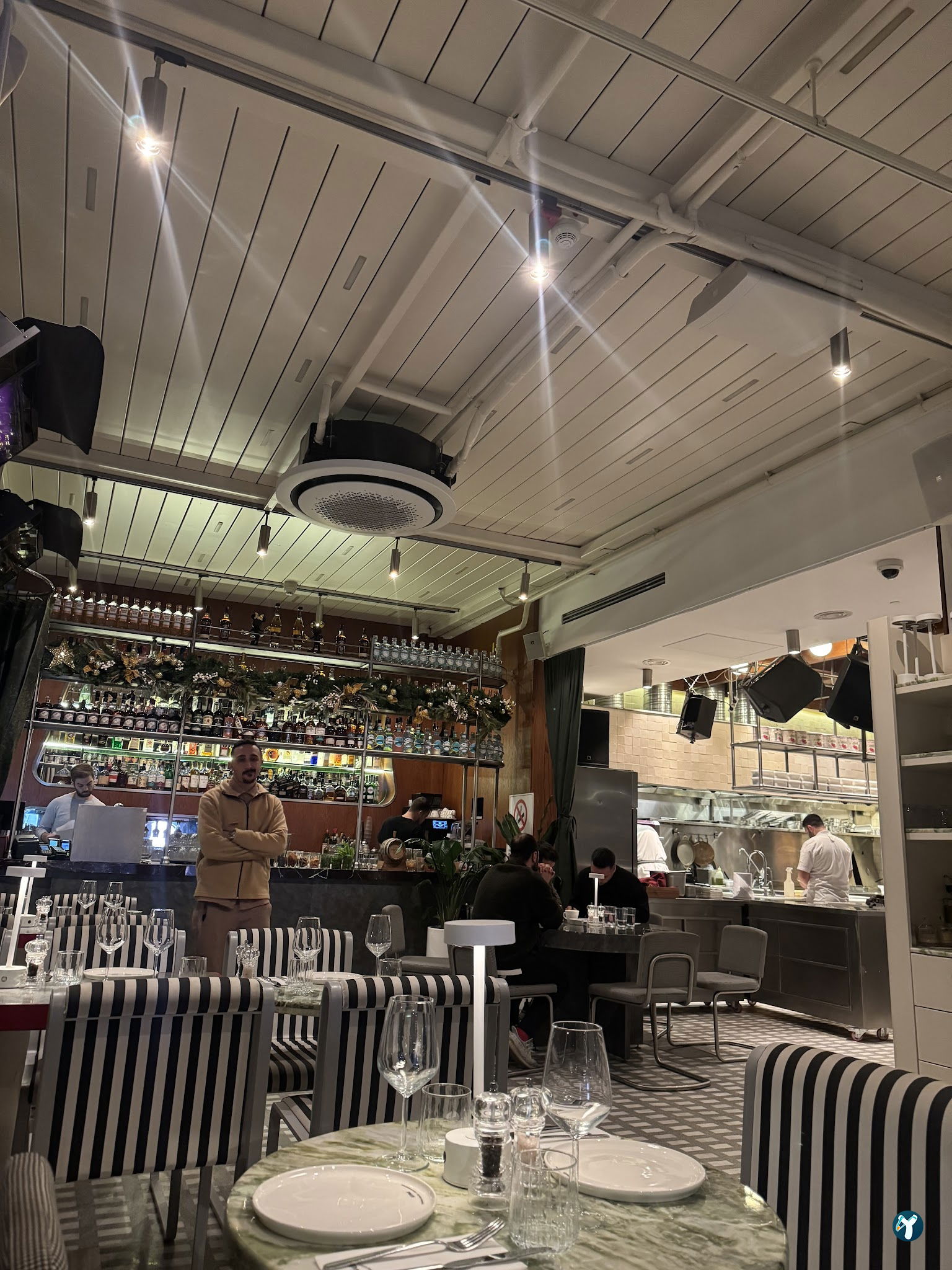 Pally - Restoran & Kokteyl Bar
