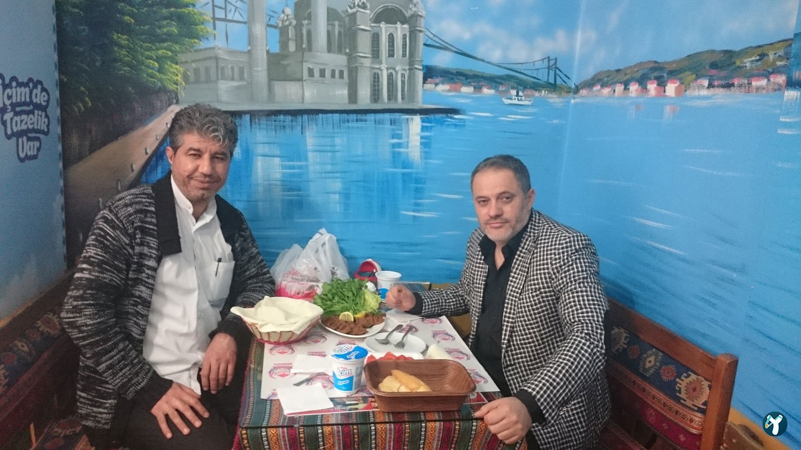 Harikases Çiğköfte Döner