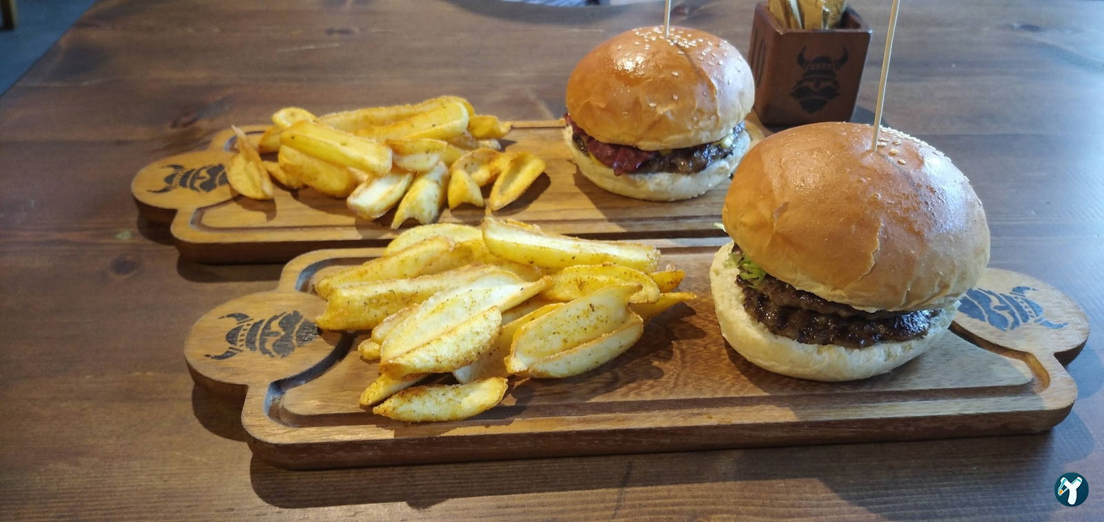 Bar Bar Burger & Coffee
