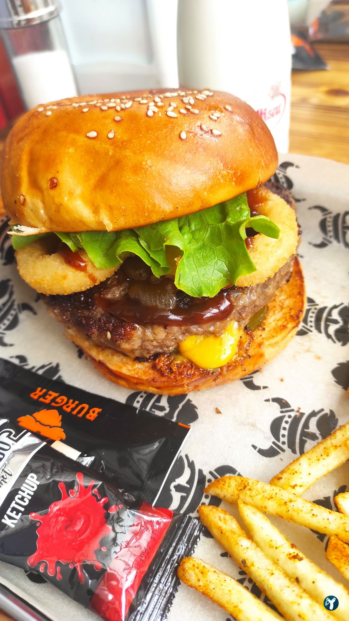 Bar Bar Burger & Coffee