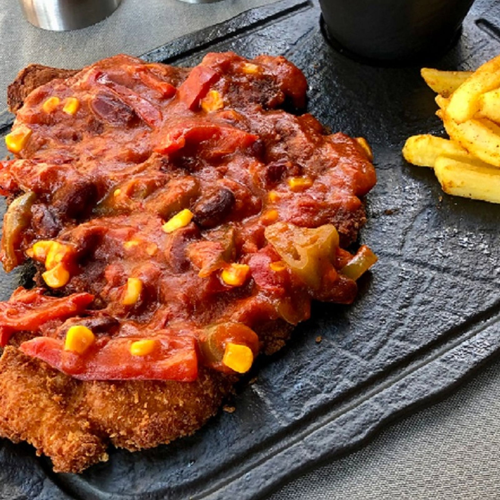 Mexican Soslu Tavuk Şnitzel