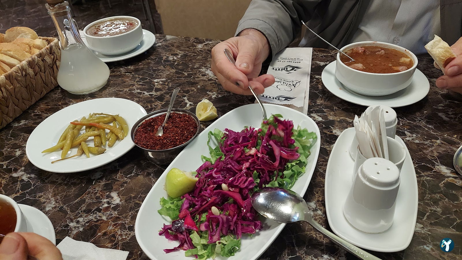 Avlu İşkembe Garip Usta