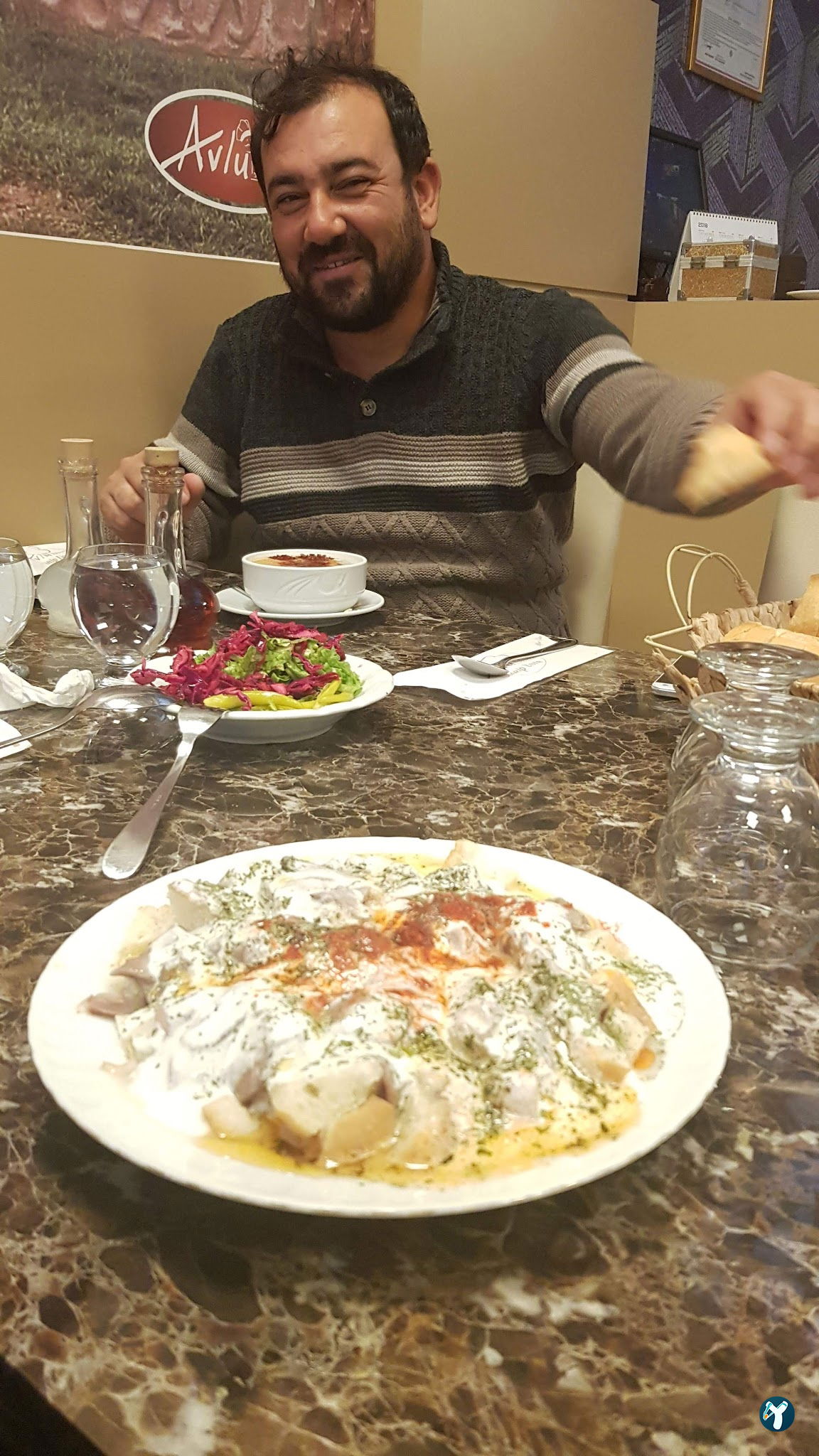Avlu İşkembe Garip Usta