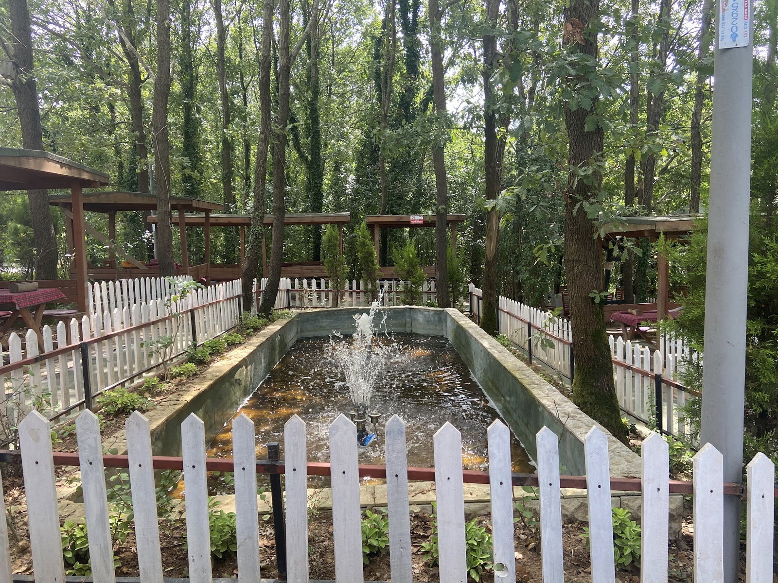 Sihirli Bahce Kirevi