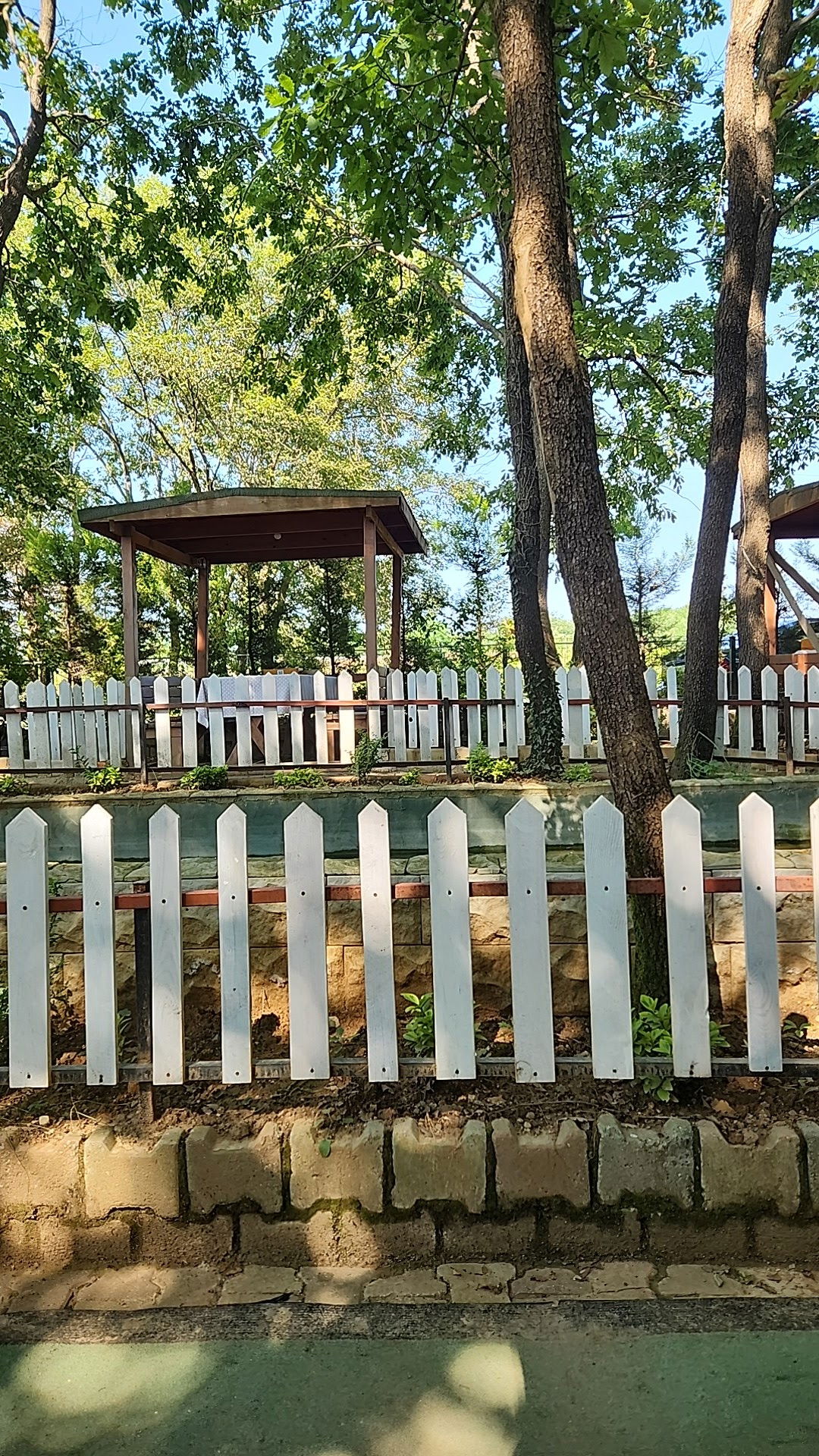 Sihirli Bahce Kirevi