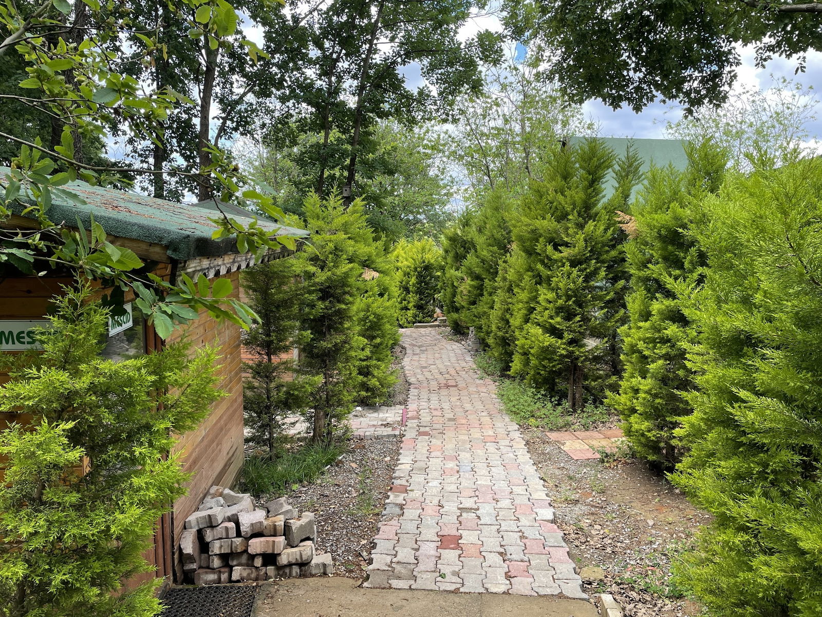 Sihirli Bahce Kirevi