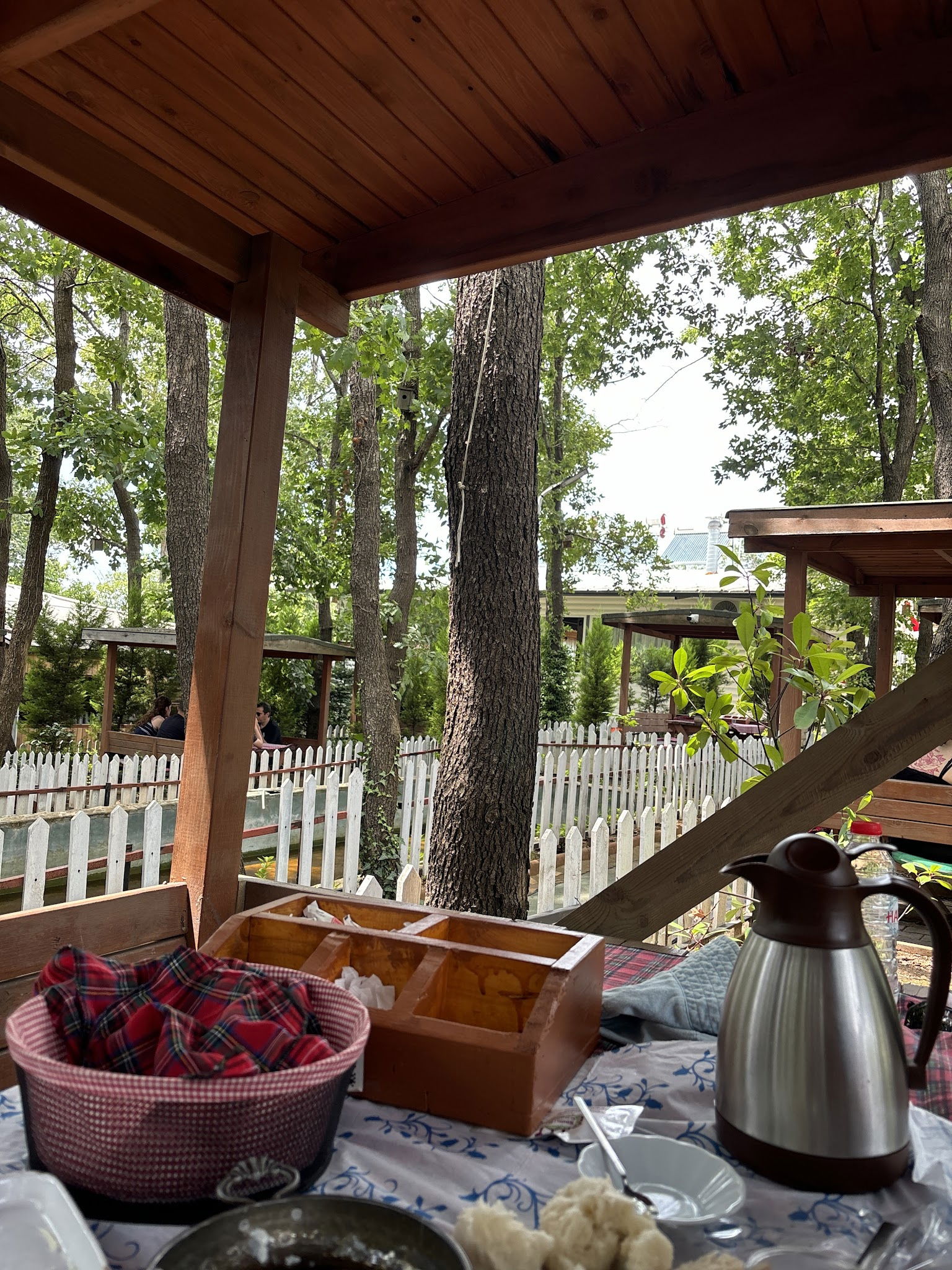 Sihirli Bahce Kirevi