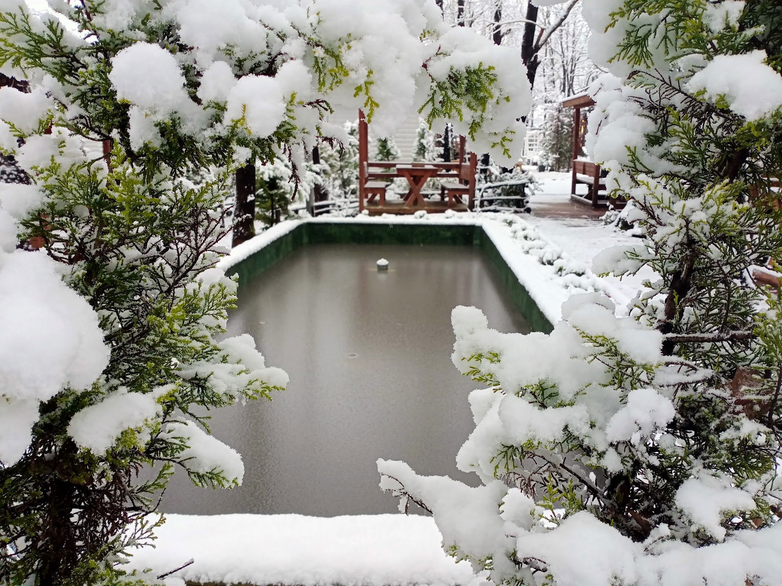 Sihirli Bahce Kirevi