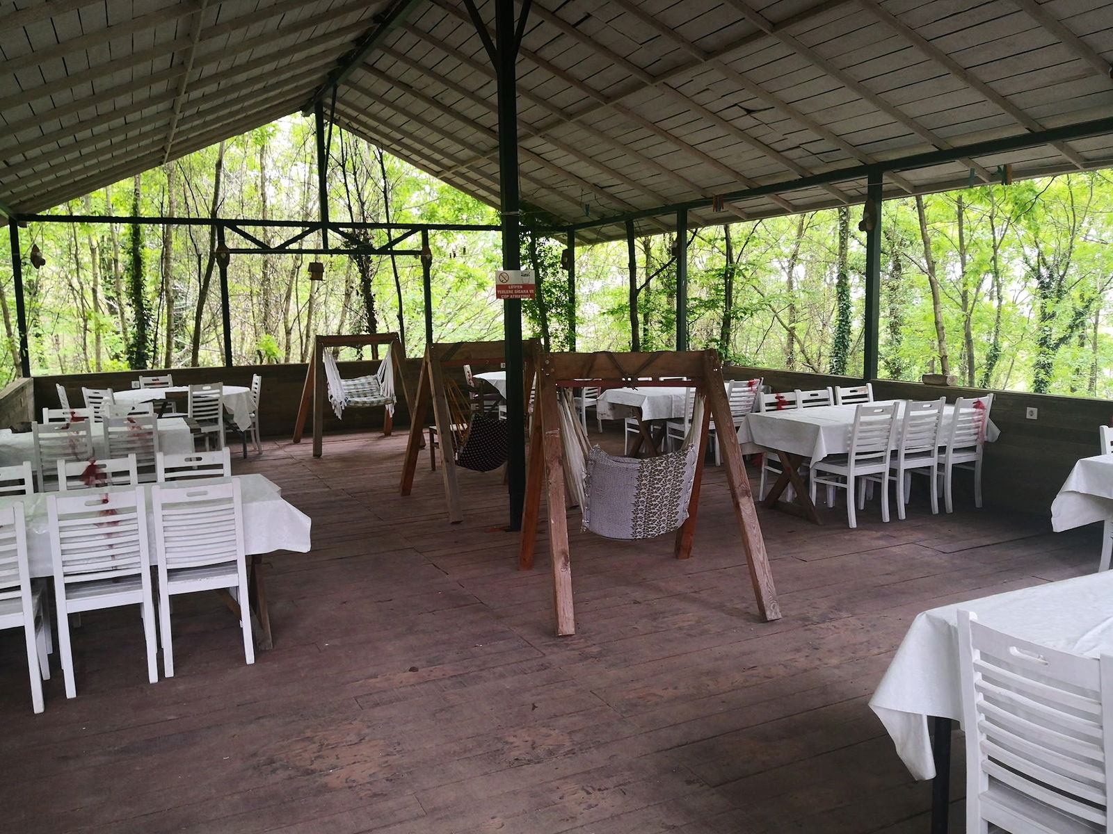 Sihirli Bahce Kirevi