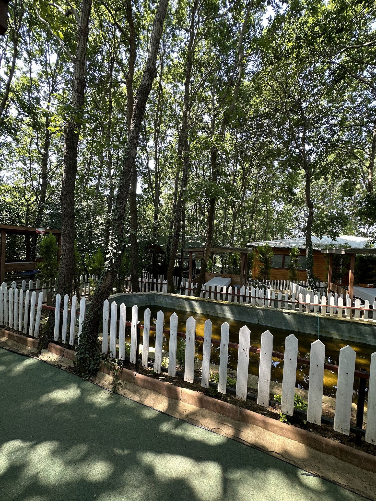 Sihirli Bahce Kirevi