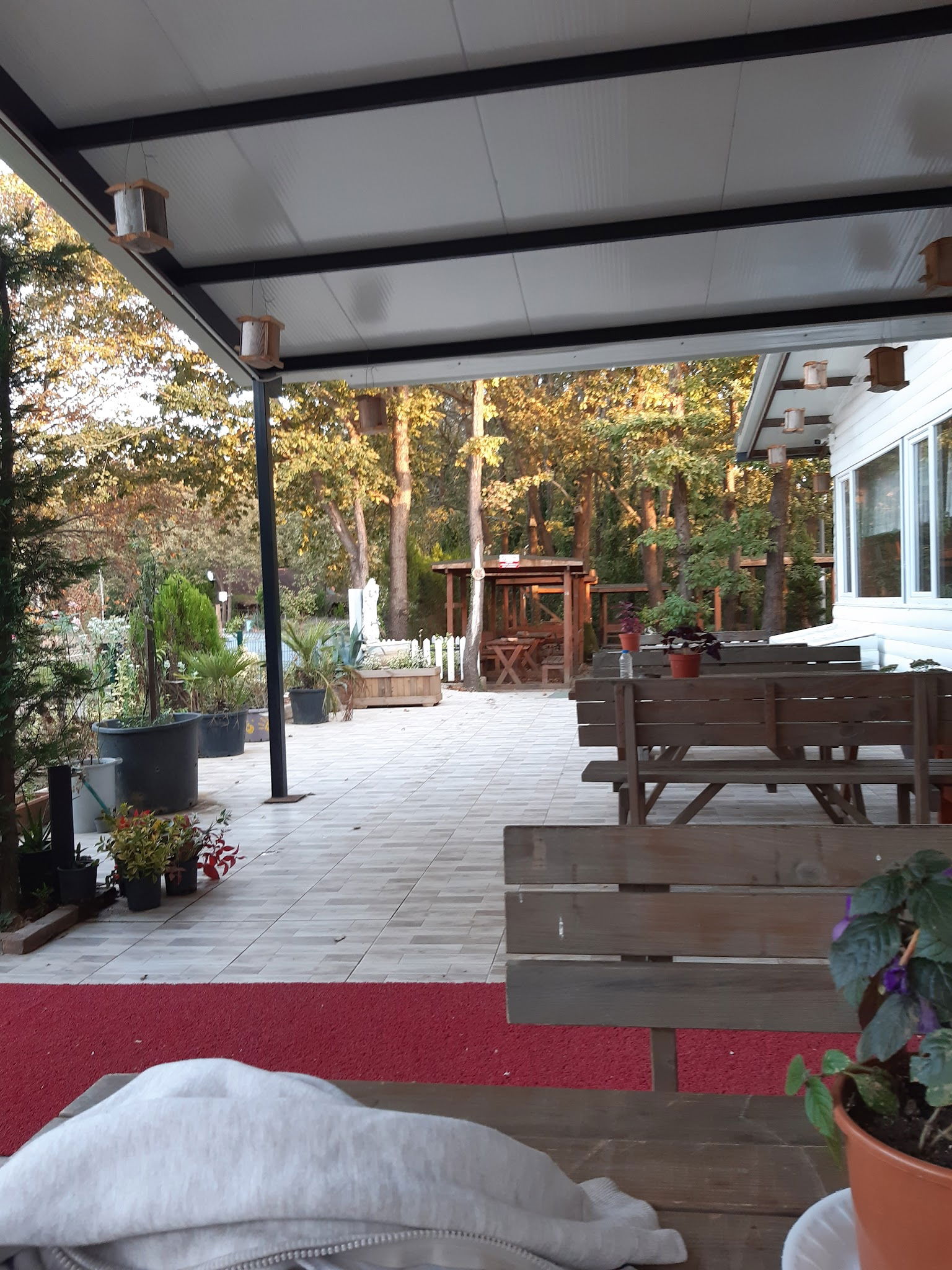 Sihirli Bahce Kirevi