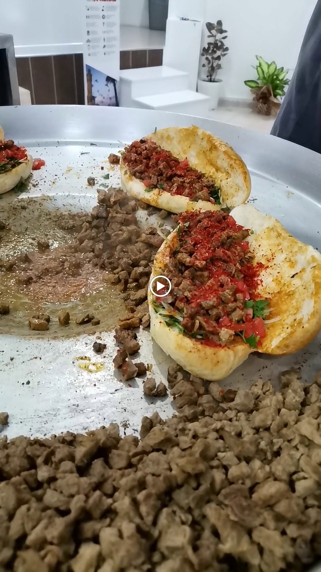 Plus Tantuni