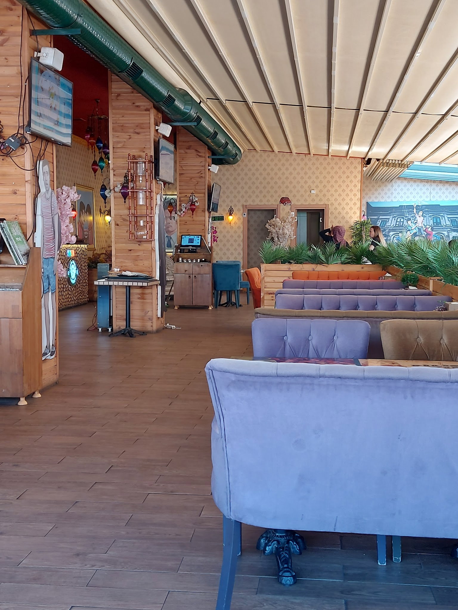 Yeşi̇l Bahçe Cafe Lounge