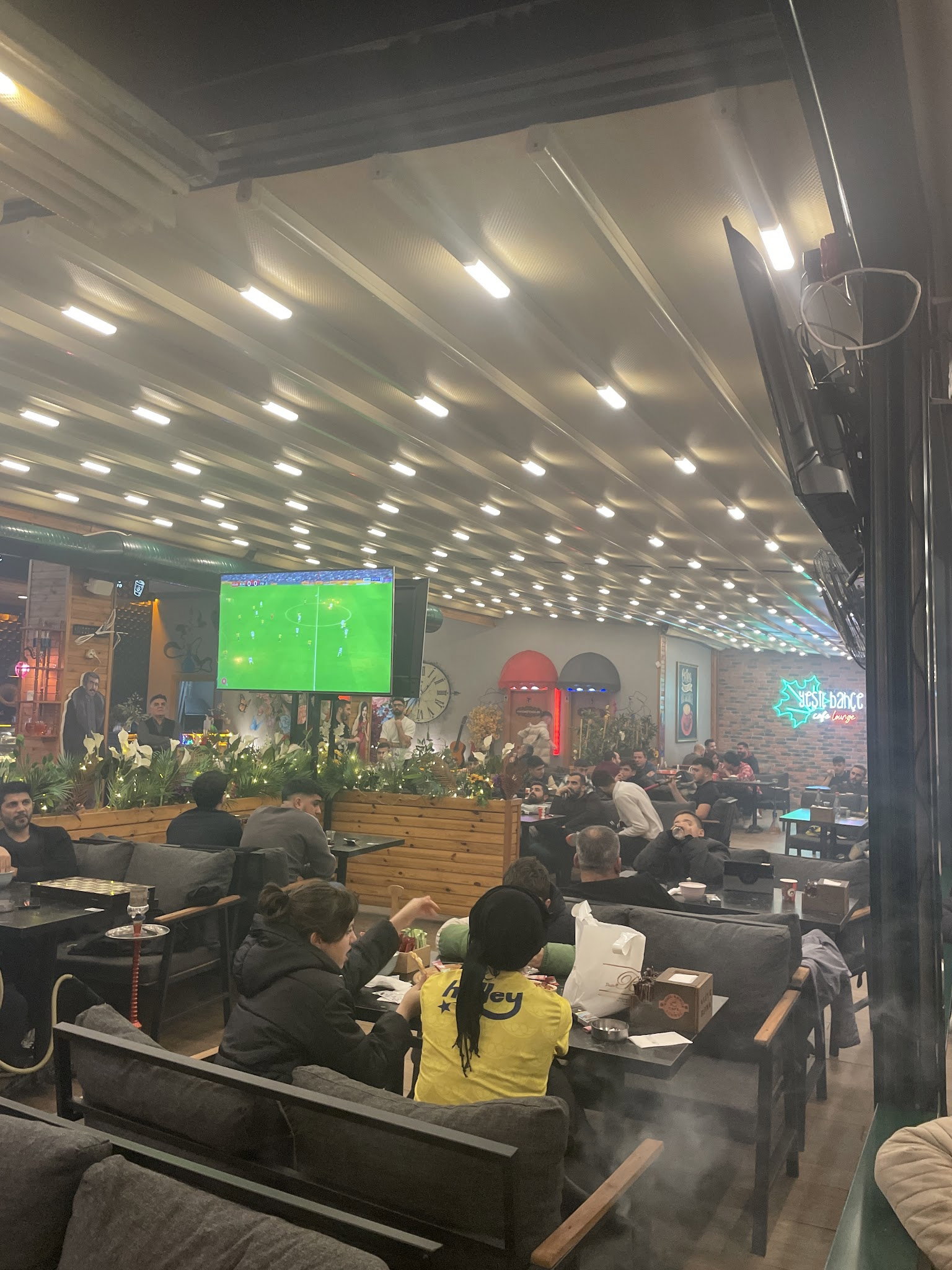 Yeşi̇l Bahçe Cafe Lounge