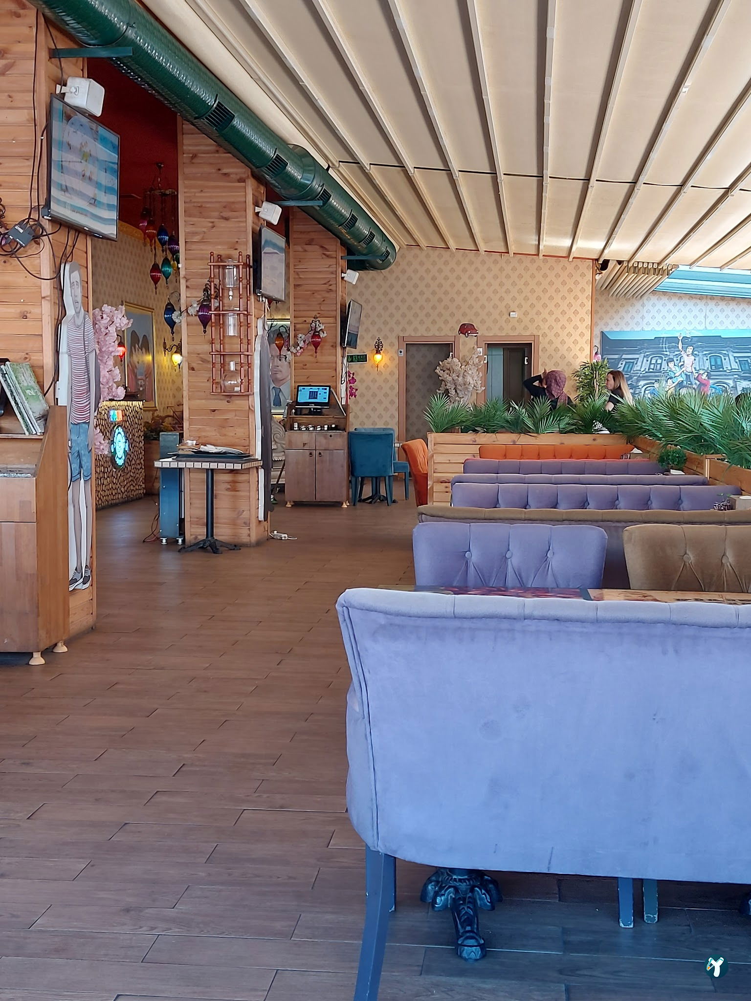 Yeşi̇l Bahçe Cafe Lounge