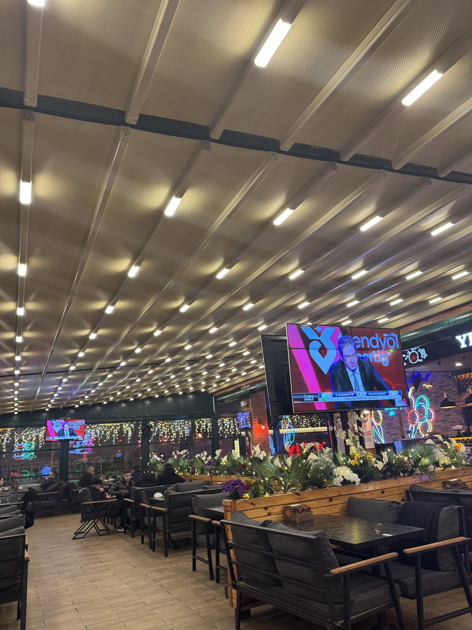 Yeşi̇l Bahçe Cafe Lounge