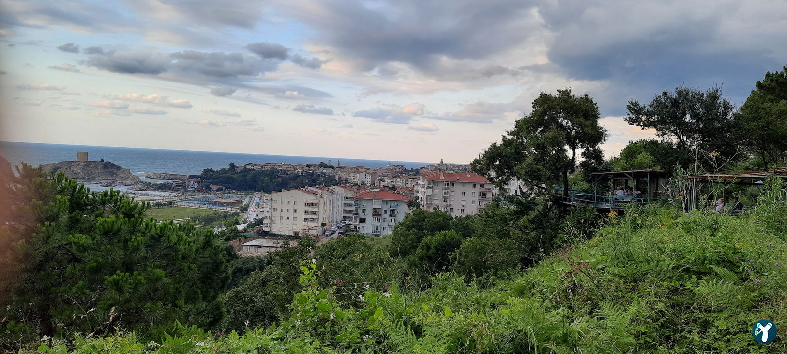 Ütopya Çay Bahçesi