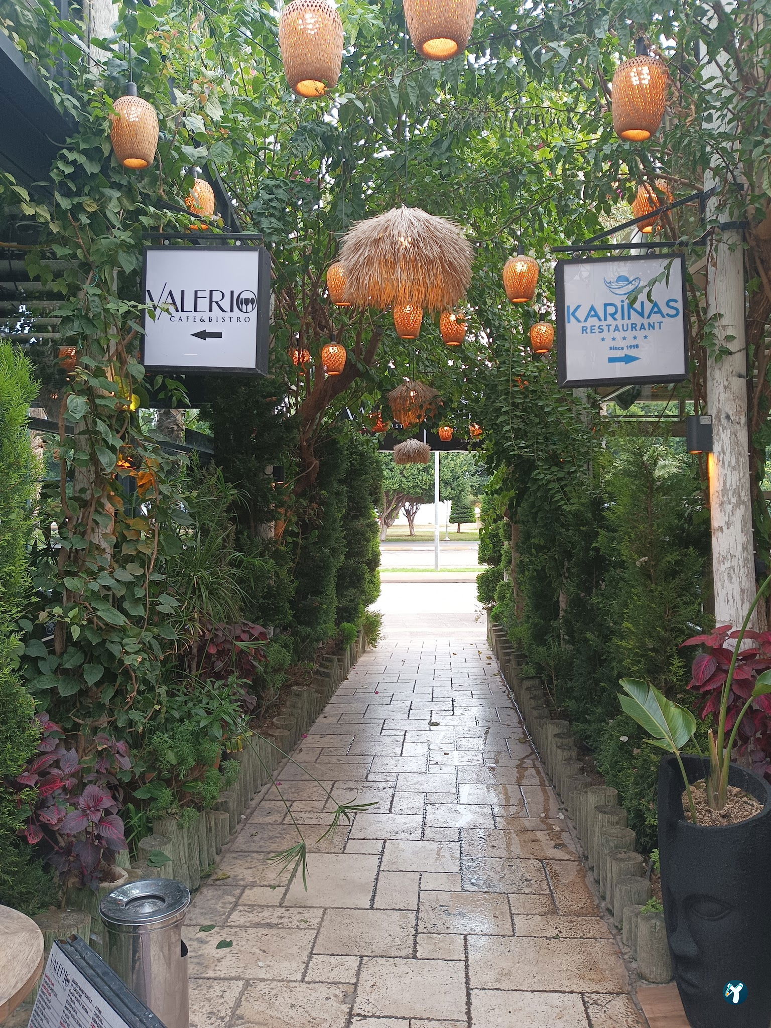 Karinas Restaurant