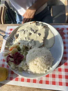 Chicken Suit, Ataköy Piliç Çevirme resimleri