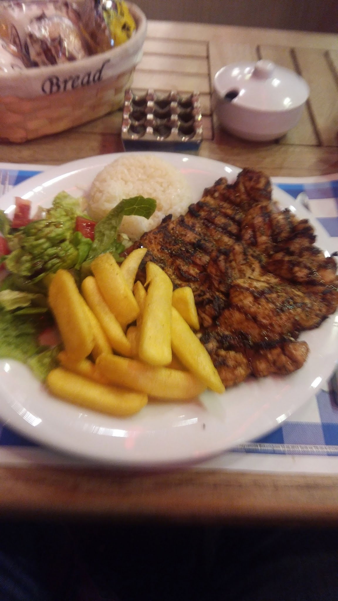 Chicken Suit, Ataköy Piliç Çevirme