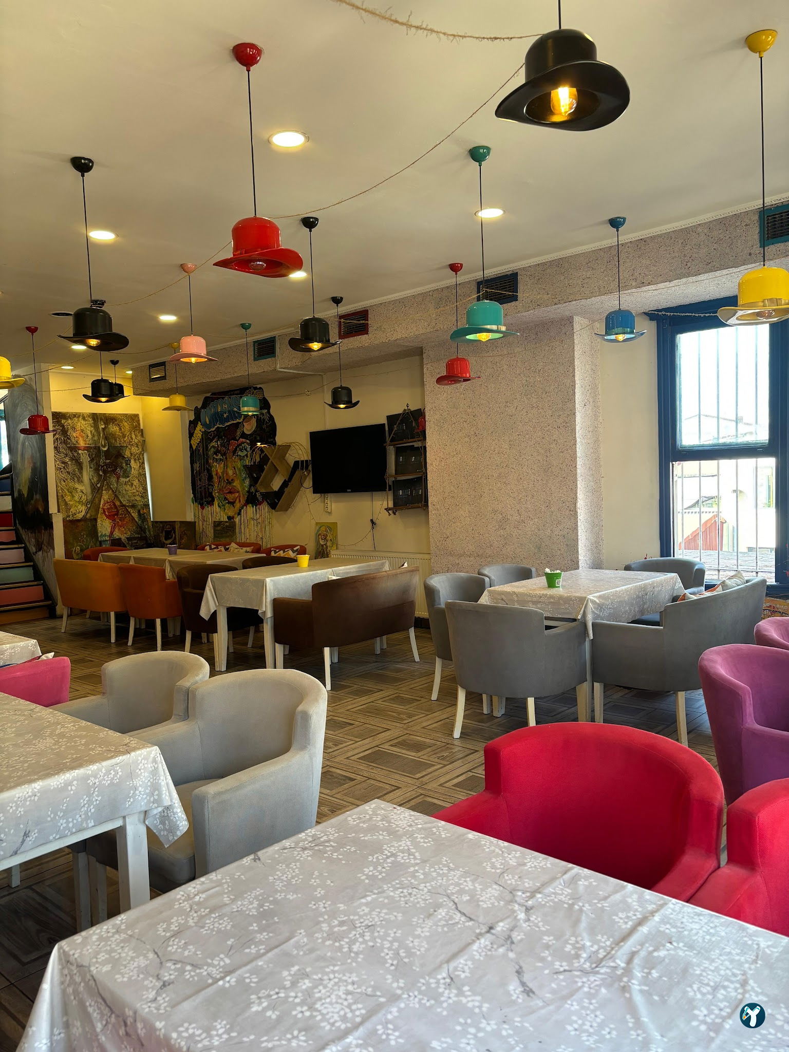 Valens Cafe Restaurant