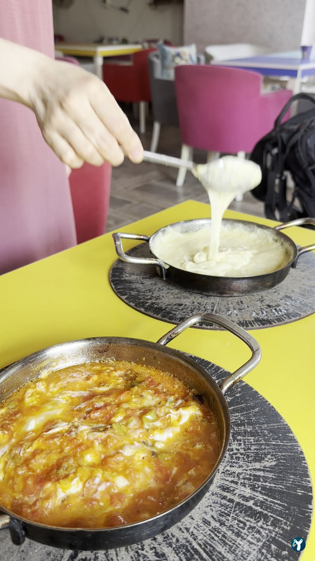 Valens Cafe Restaurant