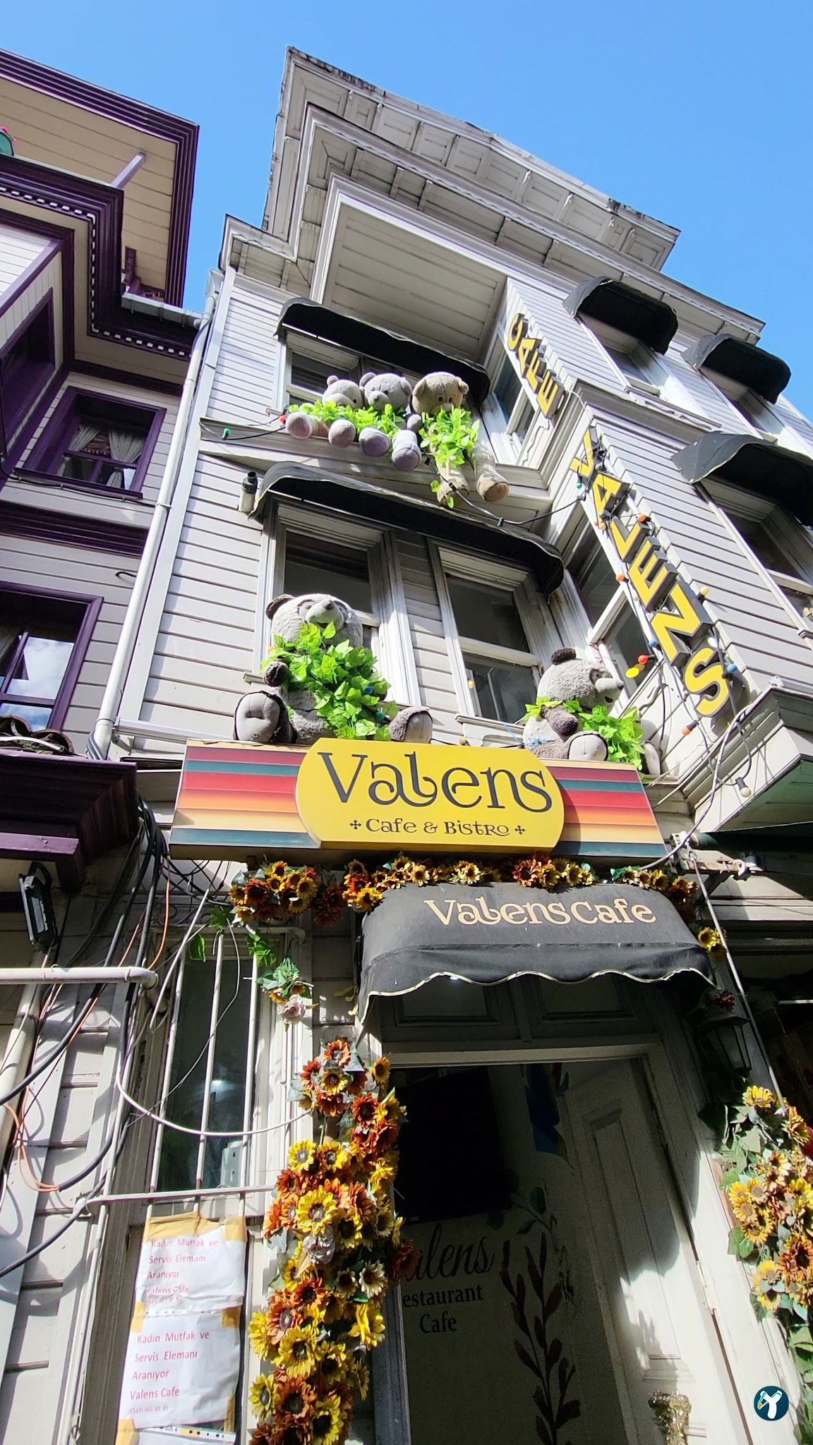 Valens Cafe Restaurant