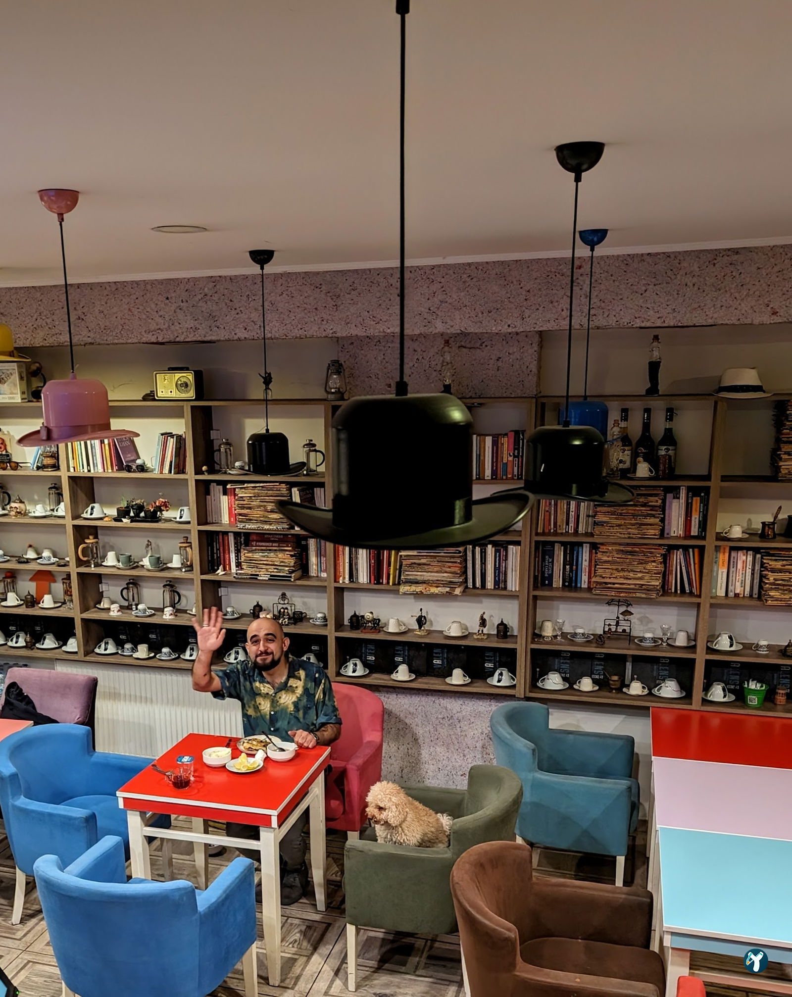 Valens Cafe Restaurant