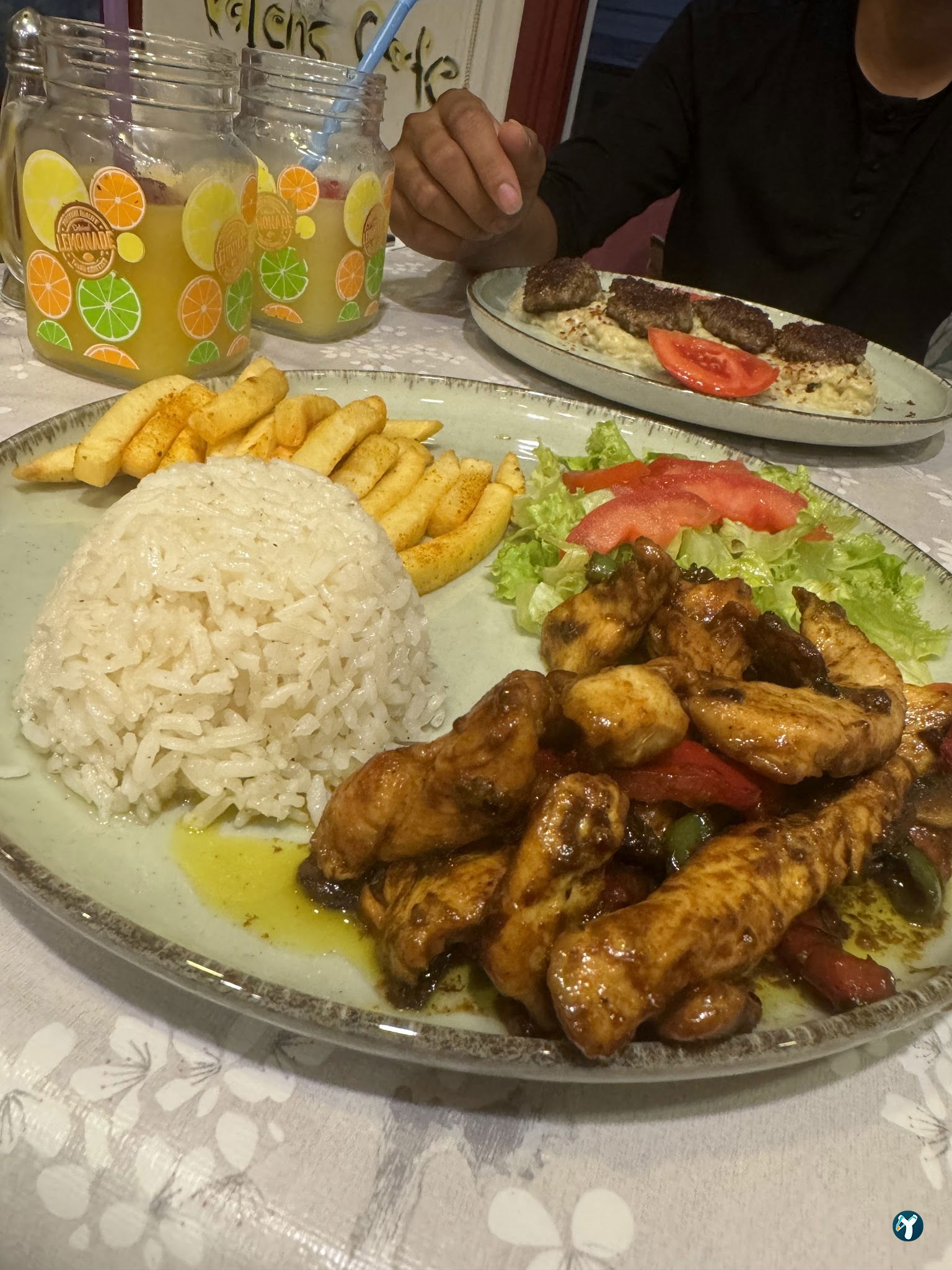 Valens Cafe Restaurant