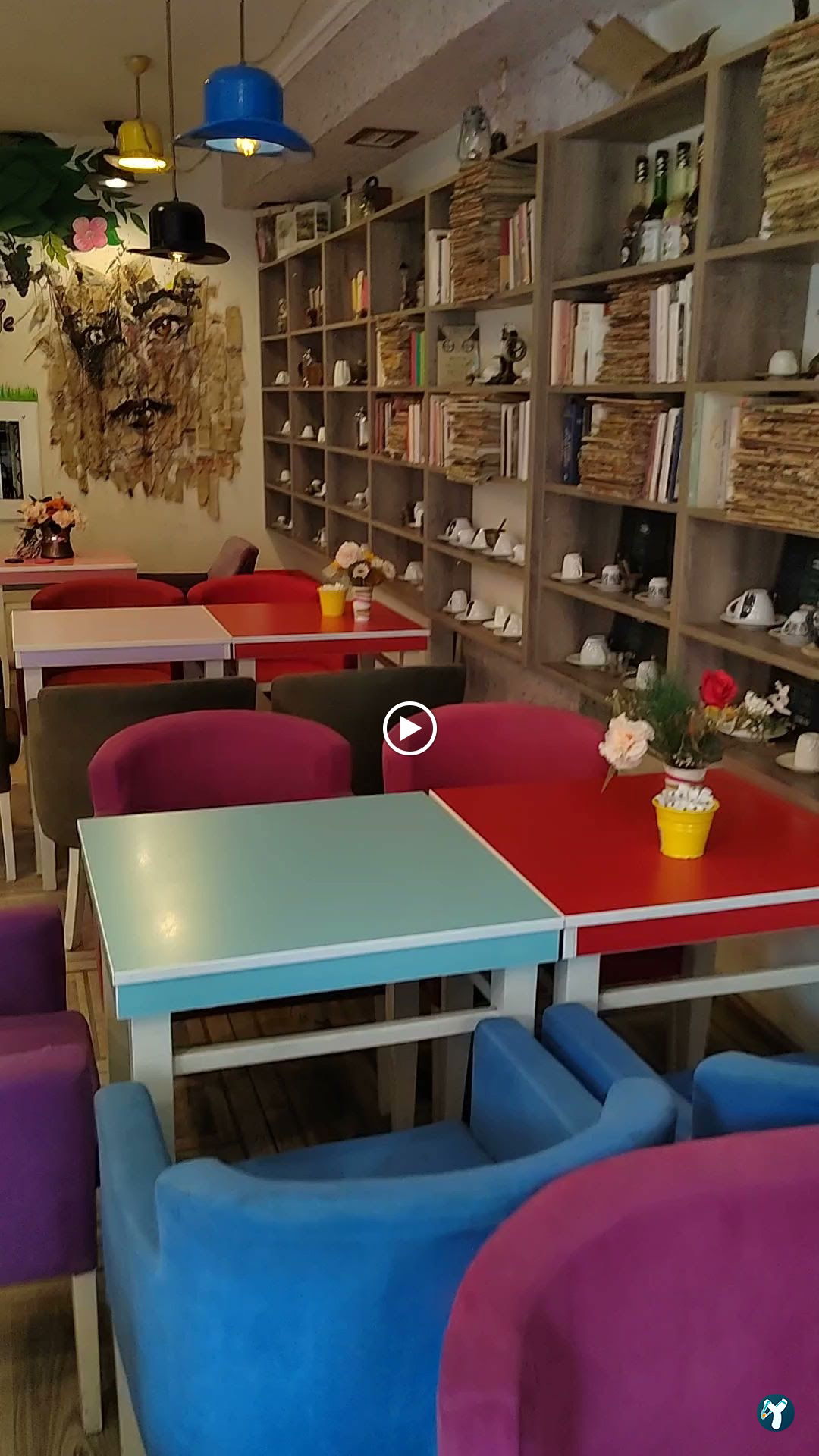 Valens Cafe Restaurant