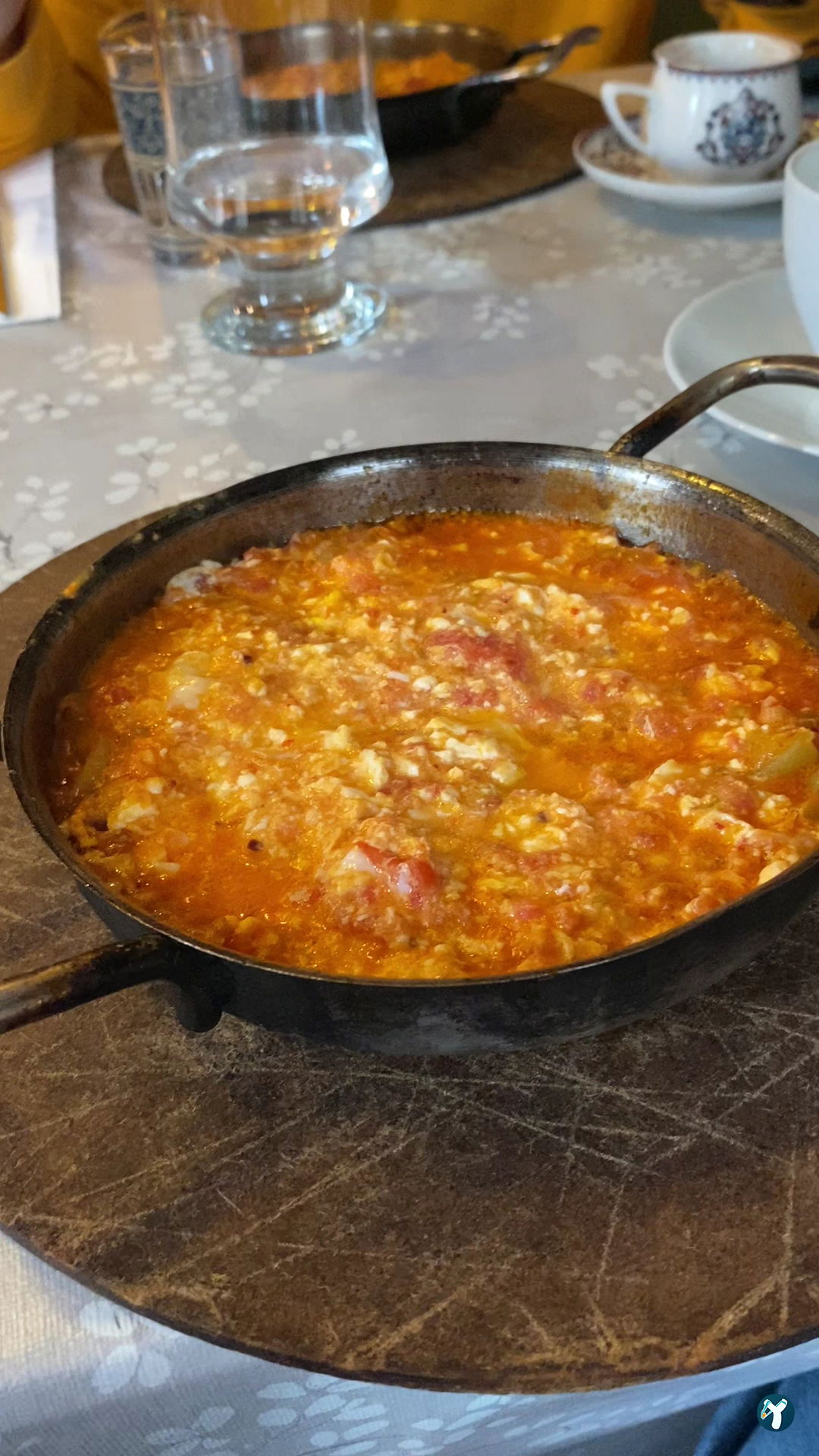 Valens Cafe Restaurant