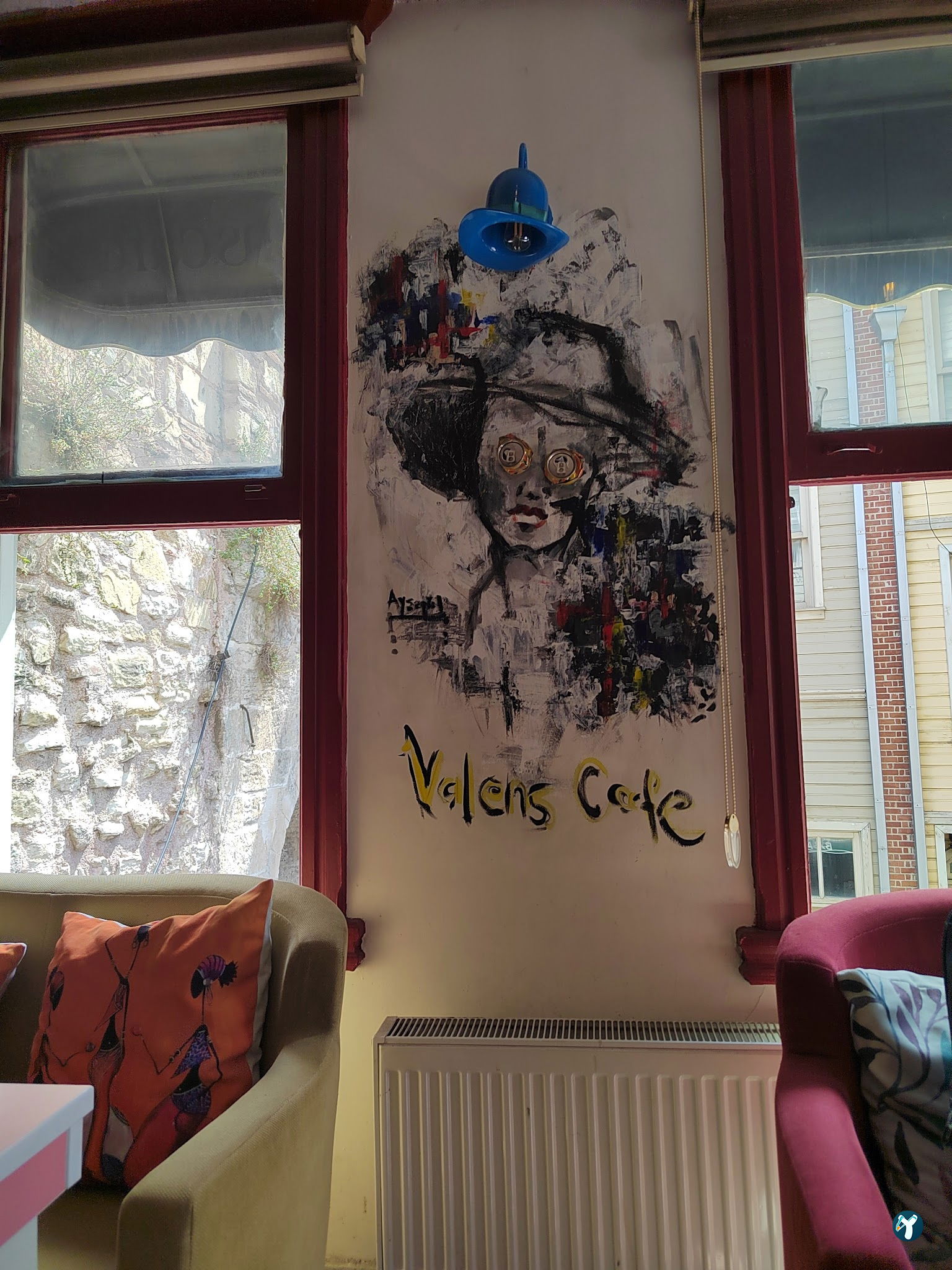 Valens Cafe Restaurant