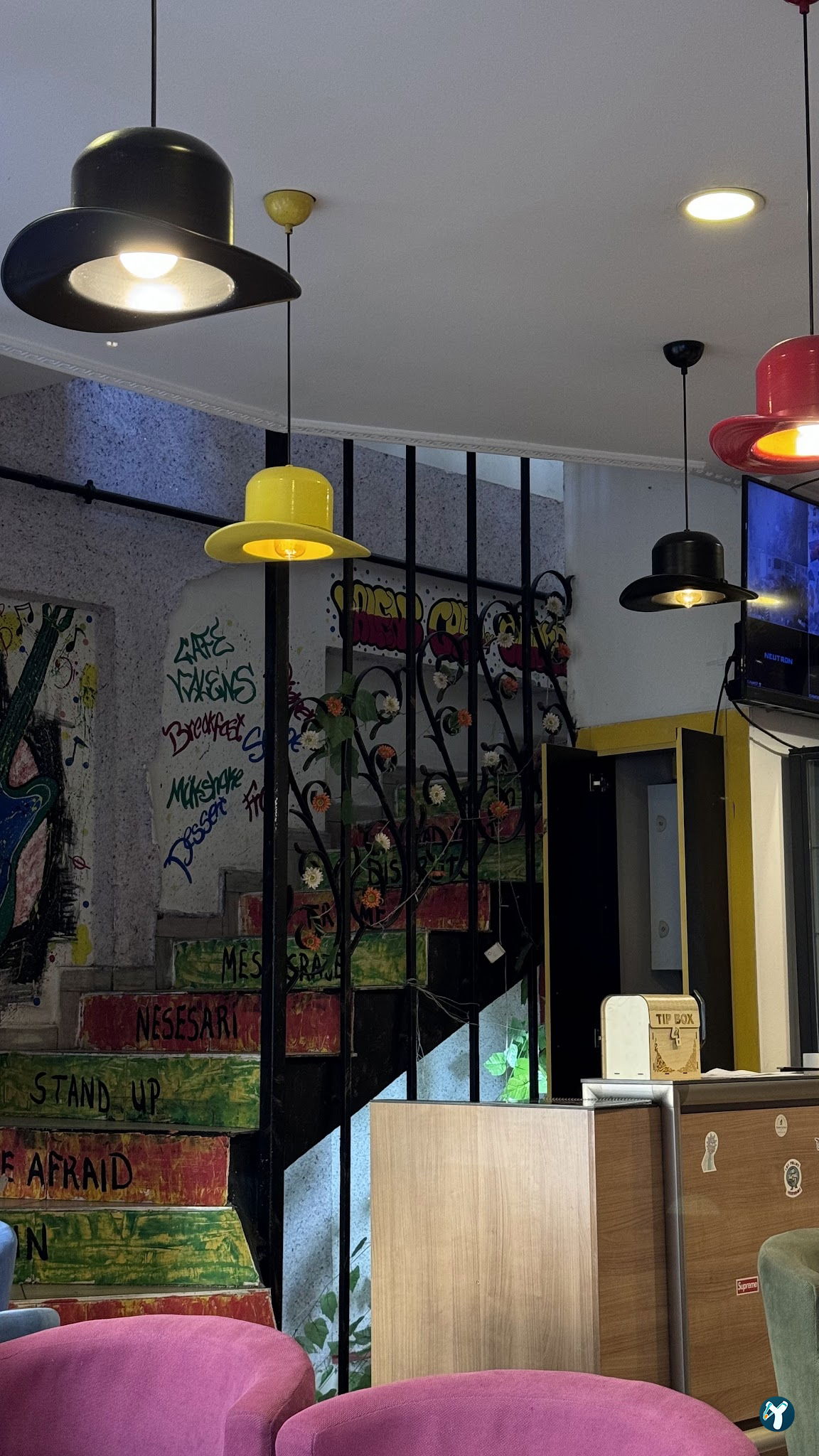Valens Cafe Restaurant
